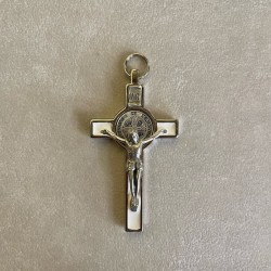 Croix st Benoît blanche